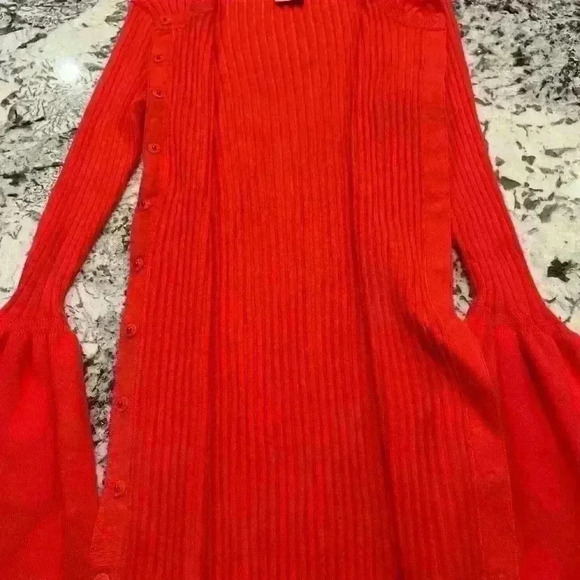 Size small cabi cardi sweater with fluted sleeves - Picture 6 of 6